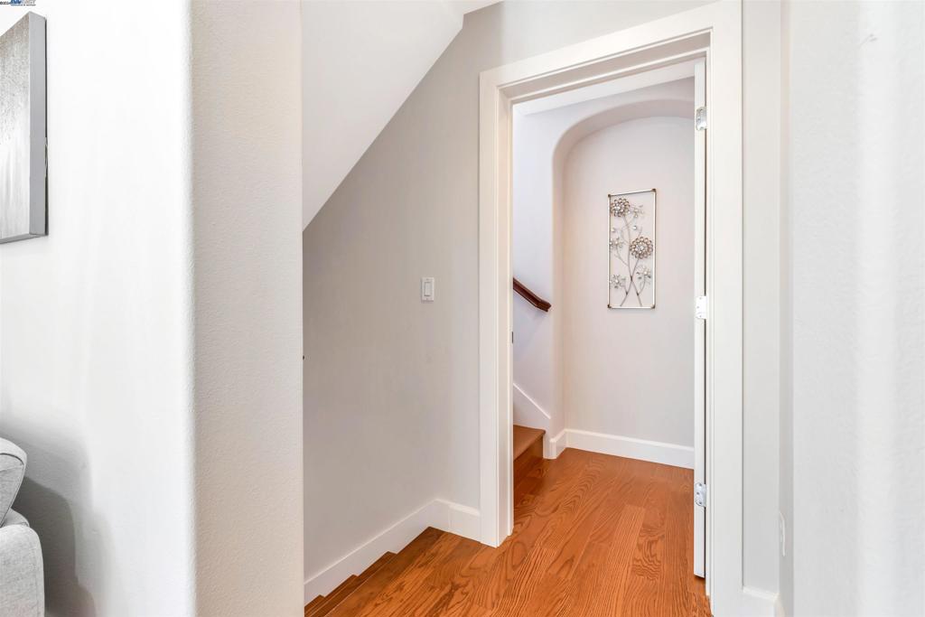 WARM SPRINGS - Residential