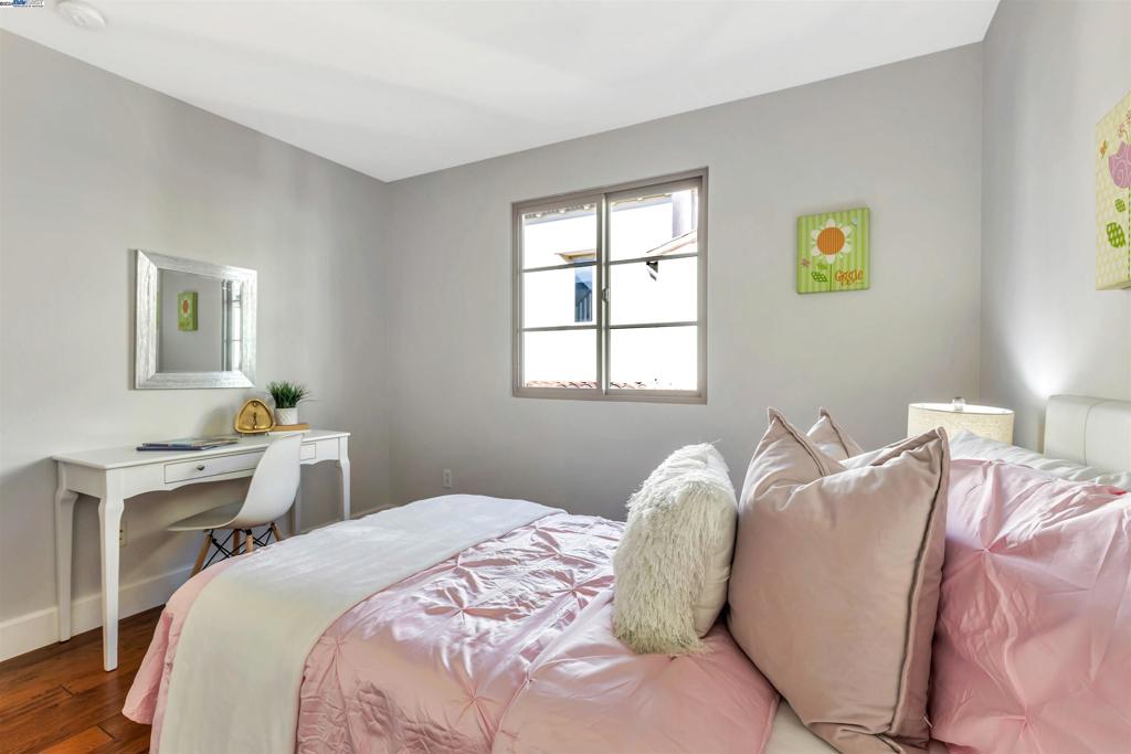 WARM SPRINGS - Residential