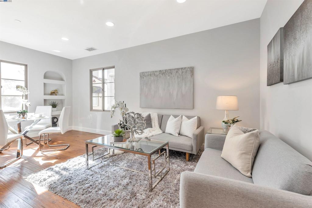 WARM SPRINGS - Residential