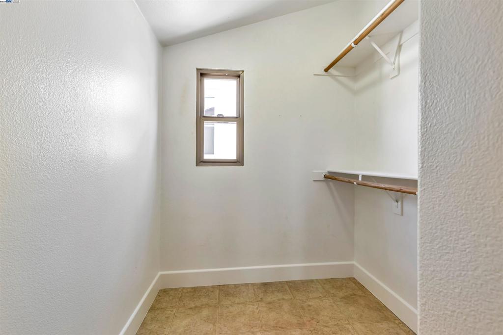 WARM SPRINGS - Residential