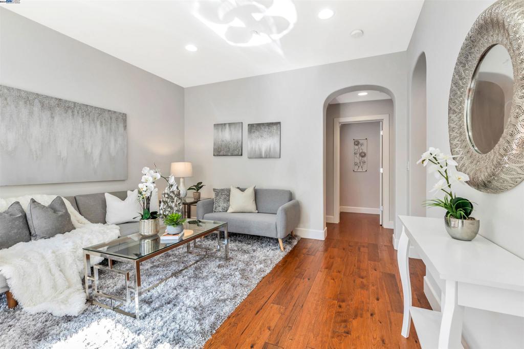 WARM SPRINGS - Residential