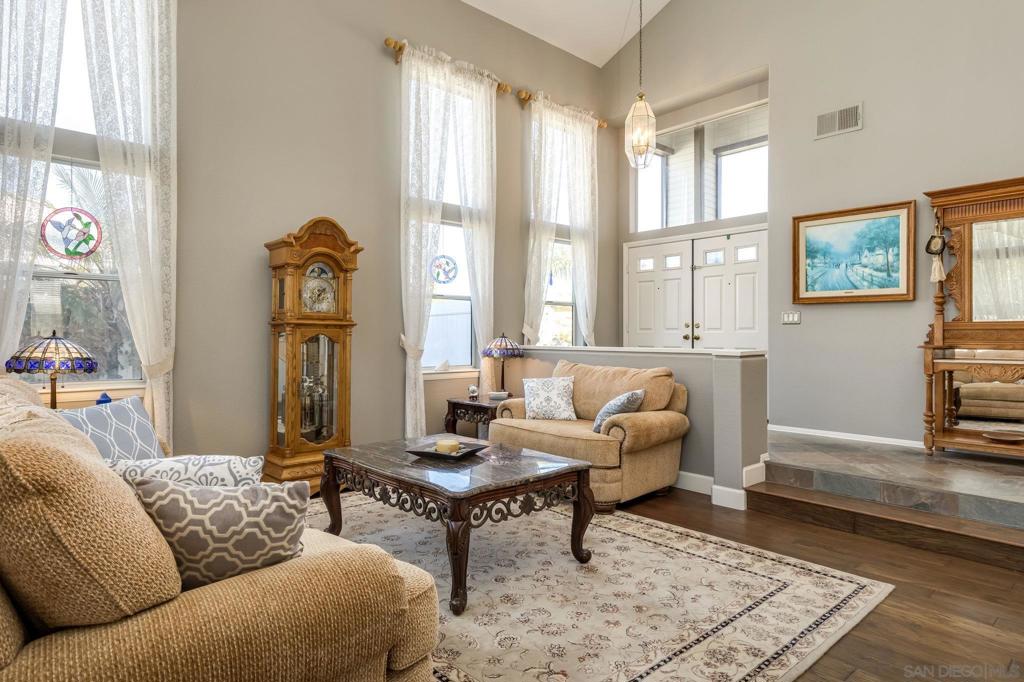 2018 Acacia Dr