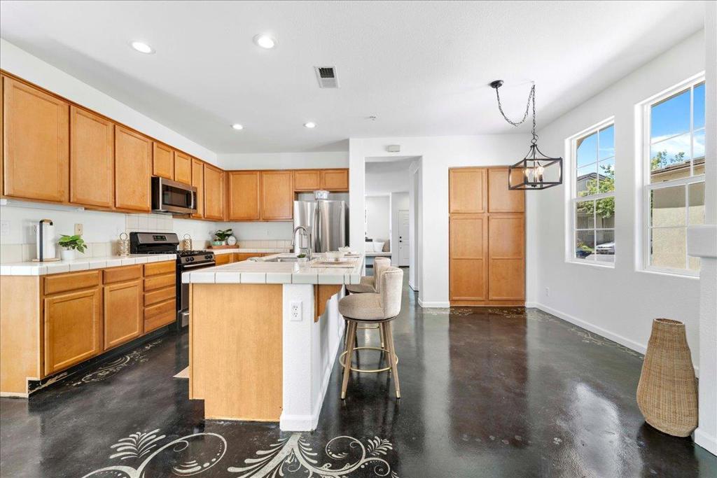 21 La Jolla Street