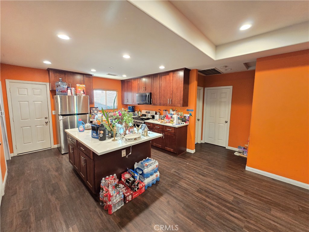 320 E South Street