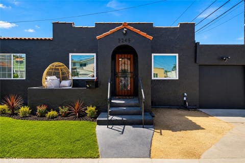 Photo of 2245 Pine Avenue, Long Beach, CA 90806 (MLS # RS26169510)