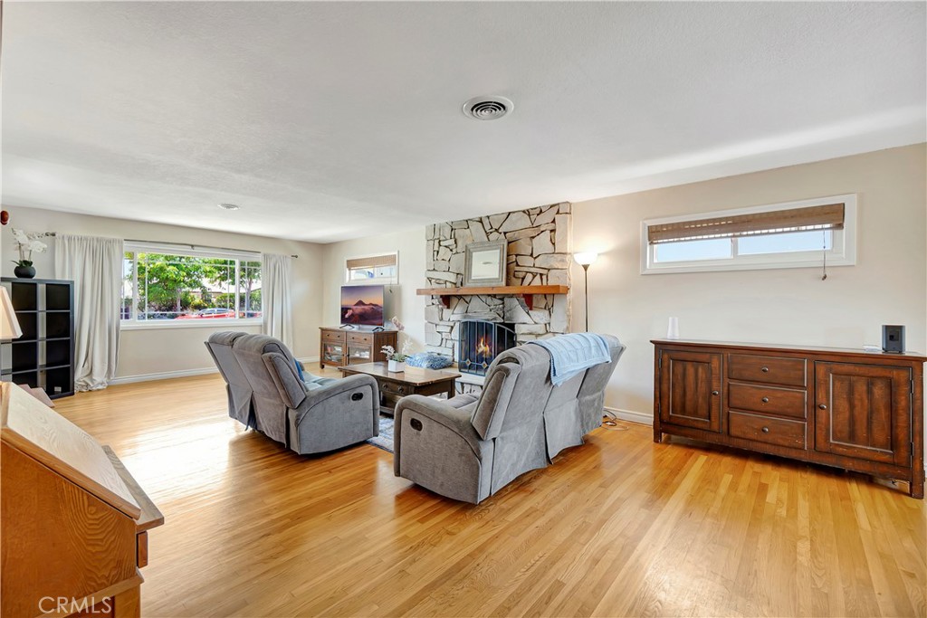 15041 Columbia Lane