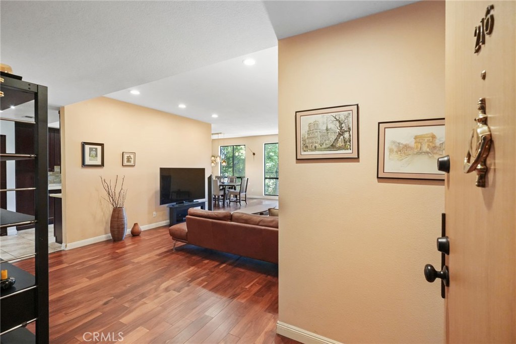 13331 Moorpark Street 216
