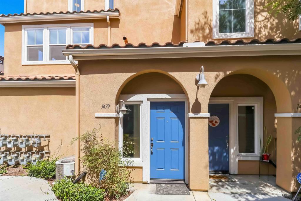 1479 Paseo Aurora