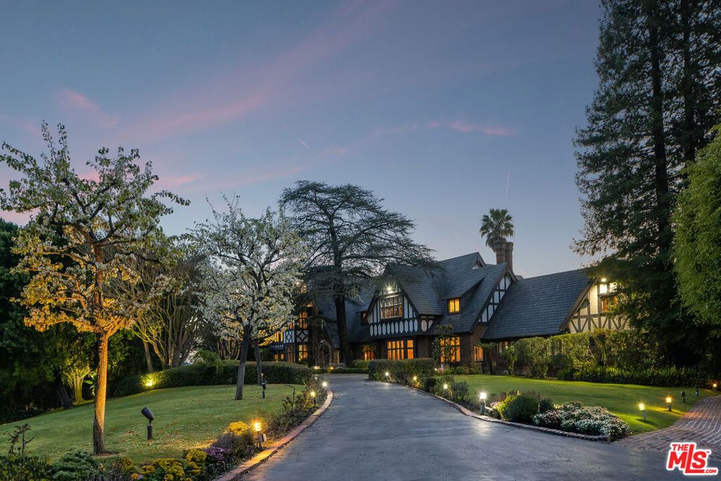 Photo of 259 St Pierre Road, Los Angeles, CA 90077 (MLS # 25580655)