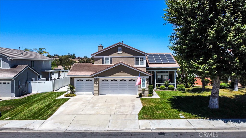 Immaculate pool home nestled on a quiet cul-de-sac in Temecula’s sought-after Paloma Del Sol community. This beautifully maintained residence, features classic architectural details, soaring 12' ceilings, and custom finishes throughout. Highlights include 18” tile flooring, upgraded carpet, custom paint, 6-panel doors, ceiling fans with LED lighting, and water-saving bath fixtures.
The remodeled kitchen offers soft-close white cabinetry, beveled granite countertops, full tile backsplash, recessed lighting, Moen fixtures, deep granite sink, and newer GE stainless steel appliances. The inviting family room boasts an updated gas fireplace and French doors that open to a private backyard oasis with a covered patio, vinyl fencing, and a heated baja shelf pool with spa—perfect for entertaining or relaxing.
The spacious primary suite features stunning views, dual sinks, and a walk-in closet. Enjoy access to five community pools and spas, tennis and basketball courts, parks, playgrounds, and scenic walking trails. Conveniently located near Temecula Wine Country, dining, golf, and top-rated Temecula schools—all with a low tax rate.
