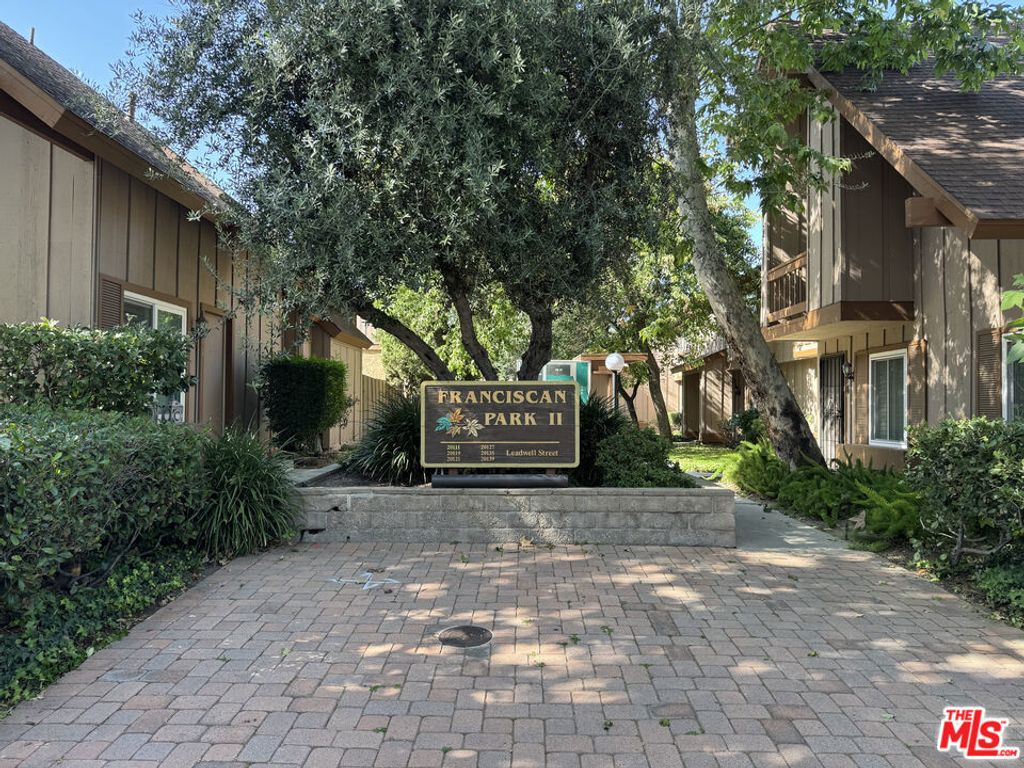 Photo of 20111 Leadwell Street #3, Winnetka, CA 91306 (MLS # 26751719)