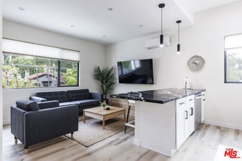 Photo of 9024 Phyllis Avenue #B, West Hollywood, CA 90069 (MLS # 26988203)