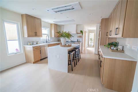 Tiny photo for 109 S Dunning St, Ventura, CA 93003 (MLS # SR25258712)