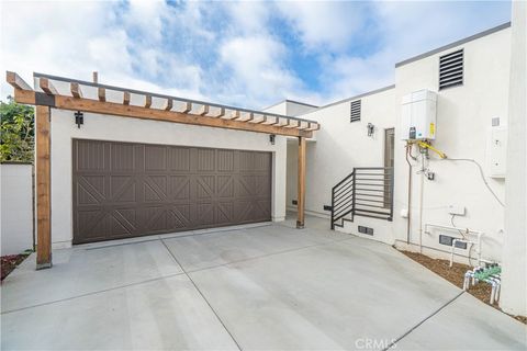 Tiny photo for 109 S Dunning St, Ventura, CA 93003 (MLS # SR25258712)