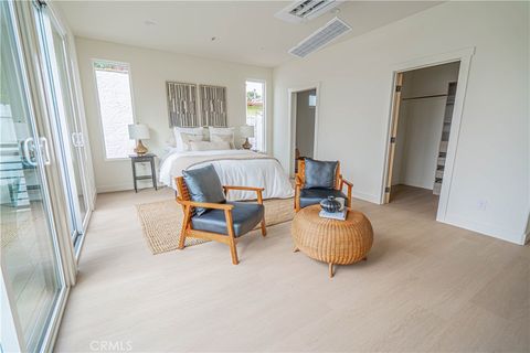 Tiny photo for 109 S Dunning St, Ventura, CA 93003 (MLS # SR25258712)