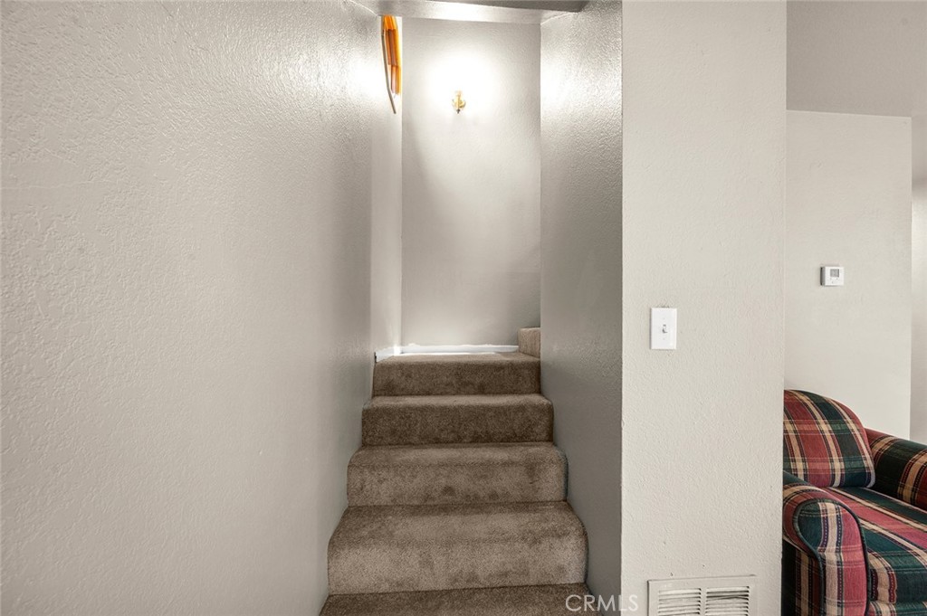 VOE (VOE) - Residential