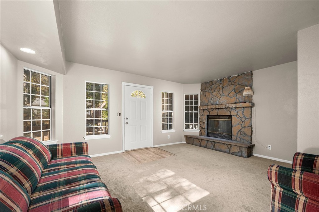 VOE (VOE) - Residential