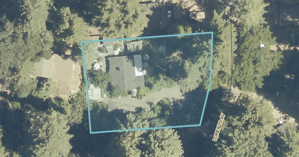 Photo of 12465 Lorenzo Avenue, Boulder Creek, CA 95006 (MLS # ML82042389)