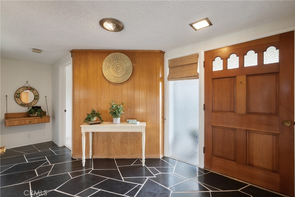 920 Wildrose