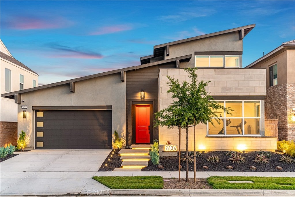 2634 E Scarlett Lane