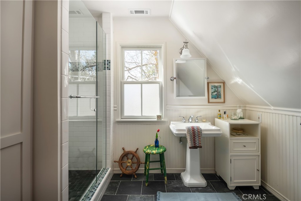 Arrowhead Woods (AWHW) - Residential