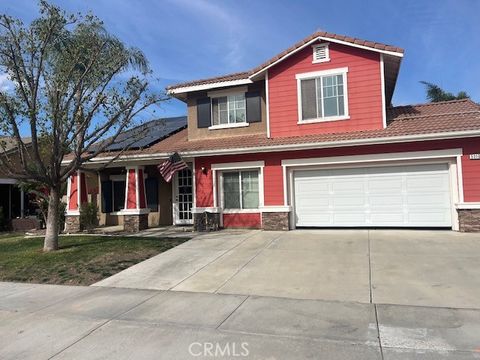 Photo of 5310 Satinstone Dr, Hemet, CA 92545 (MLS # IV26048331)