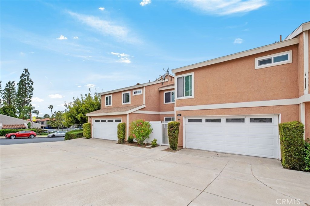 25165 Charlinda Drive 2