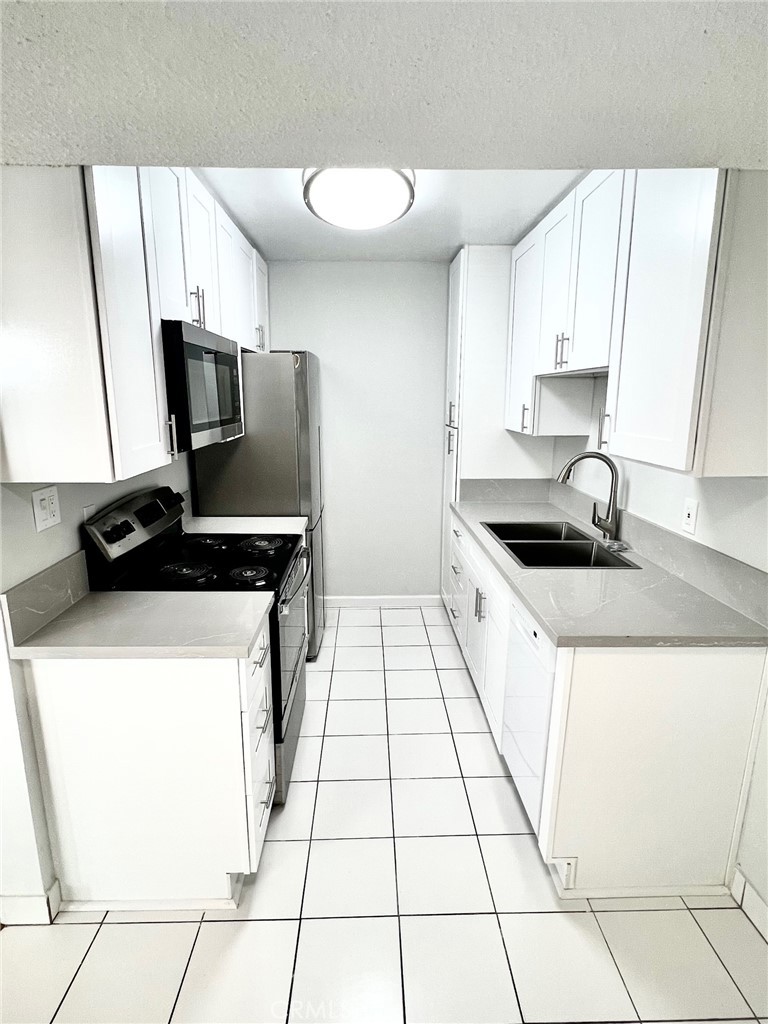 502 N Elena Avenue 1-7