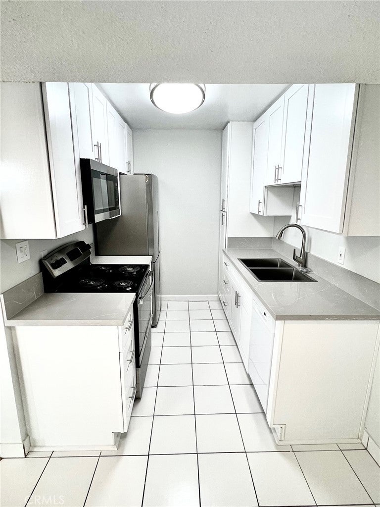 502 N Elena Avenue 1-7