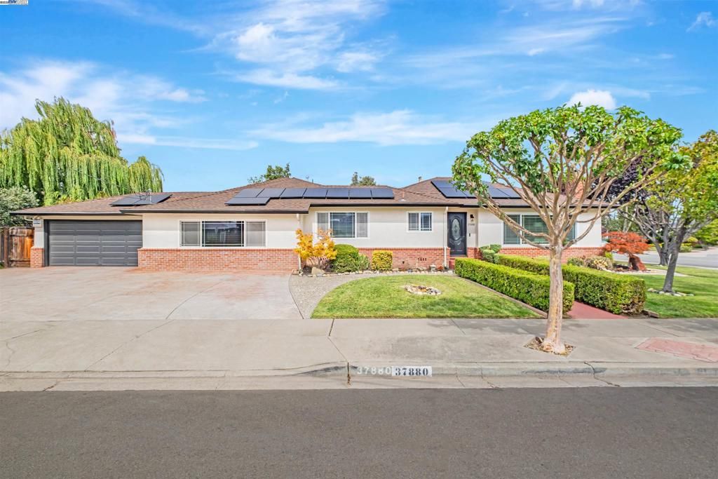 Photo of 37880 Farwell Dr Dr, Fremont, CA 94536 (MLS # 41113762)