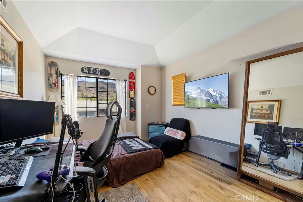 Reyes Adobe (886) - Residential