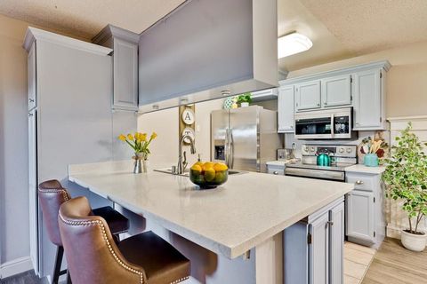 Photo of 259 Capitol Ave #163, San Jose, CA 95127 (MLS # ML82037816)