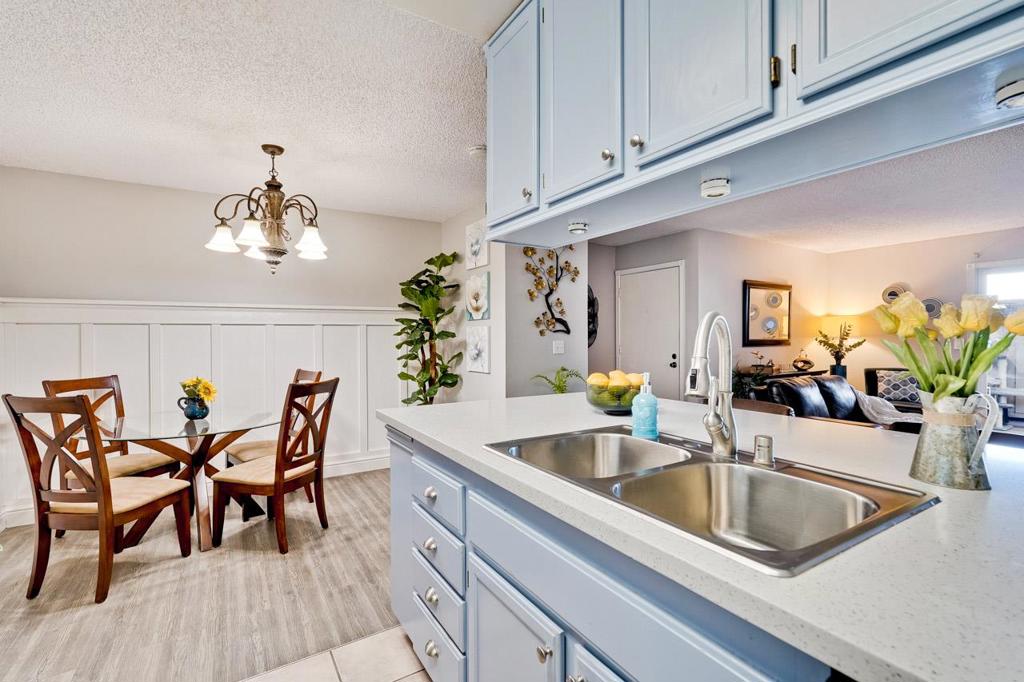 259 Capitol Avenue 163