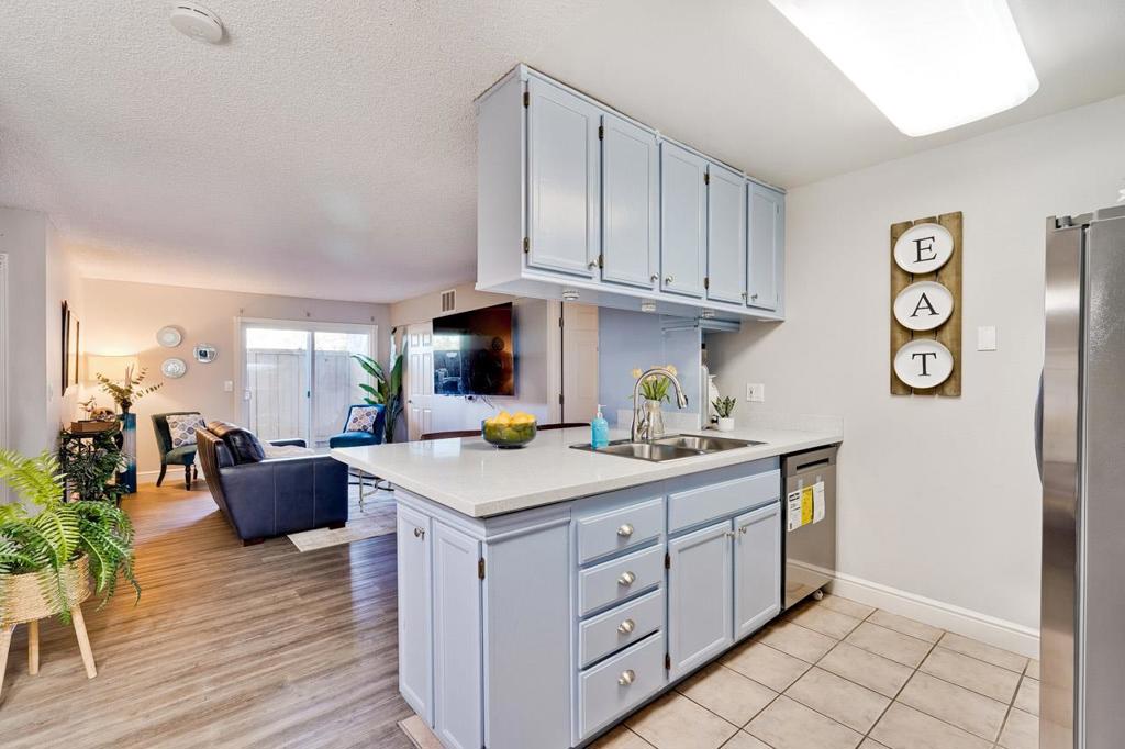 259 Capitol Avenue 163