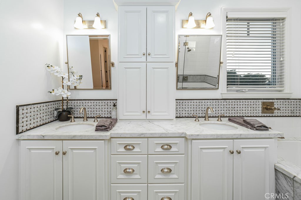 Corona del Mar South of PCH (CDMS) - Residential Lease