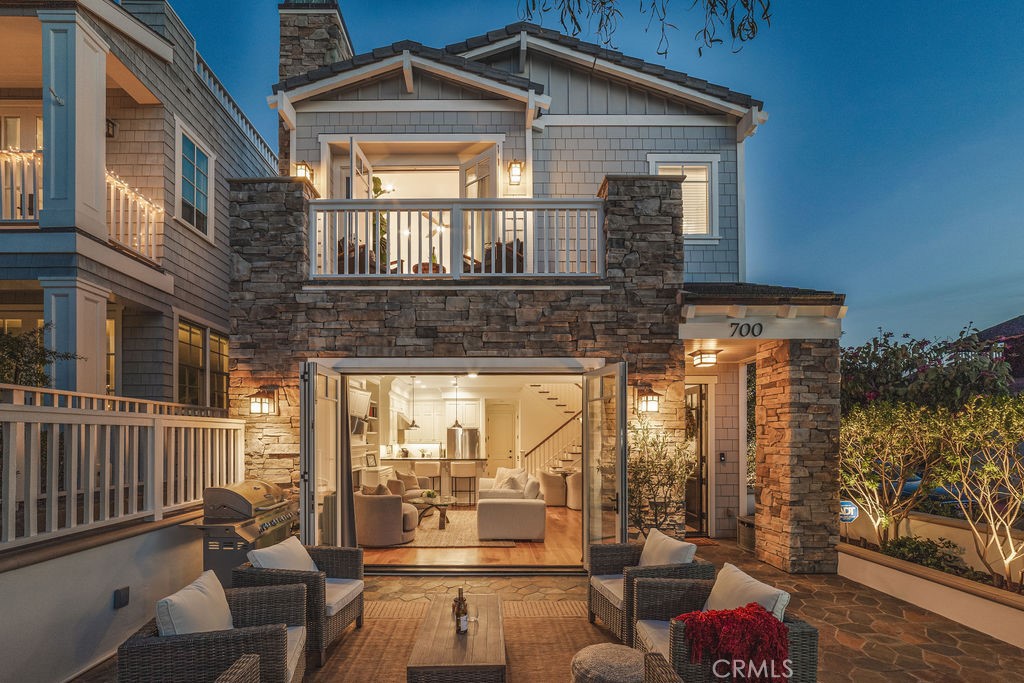 Welcome to an awe-inspiring property nestled in the picturesque Flower Streets of Corona Del Mar, perfectly positioned on the highly desirable ocean side of Pacific Coast Highway (PCH). This exquisite home seamlessly blends Cape Cod charm with coastal chic elegance, offering a truly unique living experience. It comes fully equipped with newly purchased furniture, presenting an effortless move-in opportunity for those seeking style and comfort.
The home features rich hardwood floors throughout, adding a touch of warmth and sophistication to every room. With three beautifully designed en-suite bedrooms and 3.5 well-appointed en-suite baths, it provides ample space and privacy for both residents and guests. Each bedroom is a sanctuary of its own, complete with luxurious finishes and thoughtful details.
One of the standout features of this property is its open and spacious layout, enhanced by high ceilings that create an airy and inviting atmosphere. Large windows are strategically placed to invite an abundance of natural light, highlighting the beauty of the hardwood floors and elevating the overall ambiance. A rare two-car garage offers added convenience and security, a valuable asset in this desirable location.
This home is ideally situated within walking distance of the world-famous Big Corona and Little Corona Beaches, allowing you to enjoy the serene coastal lifestyle with ease. Additionally, the vibrant village, known for its popular dining and shopping destinations, is just a short stroll away, making this location nothing short of perfect for those who enjoy both relaxation and entertainment.
Consider this home your perfect sanctuary for relaxation within a vibrant community. It's a peaceful retreat where you can unwind and enjoy the best of what Newport Beach has to offer. This property is available for both short- and long-term rental, catering to your specific needs. Act quickly—rental homes in this sought-after area do not last long, and this exceptional property is sure to capture the interest of many.