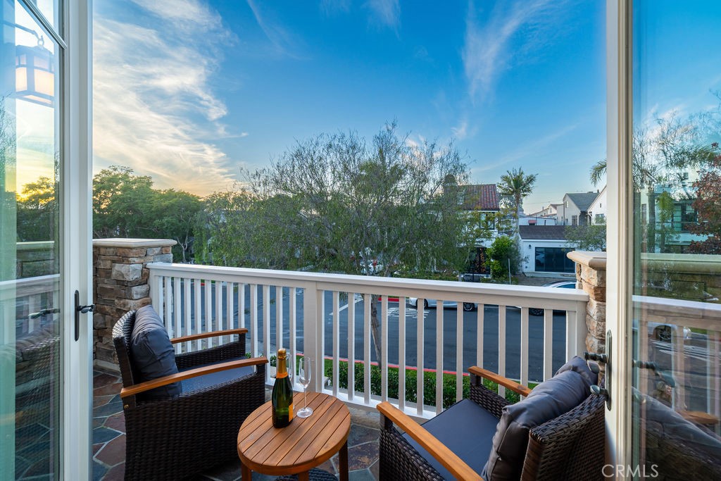 Corona del Mar South of PCH (CDMS) - Residential Lease