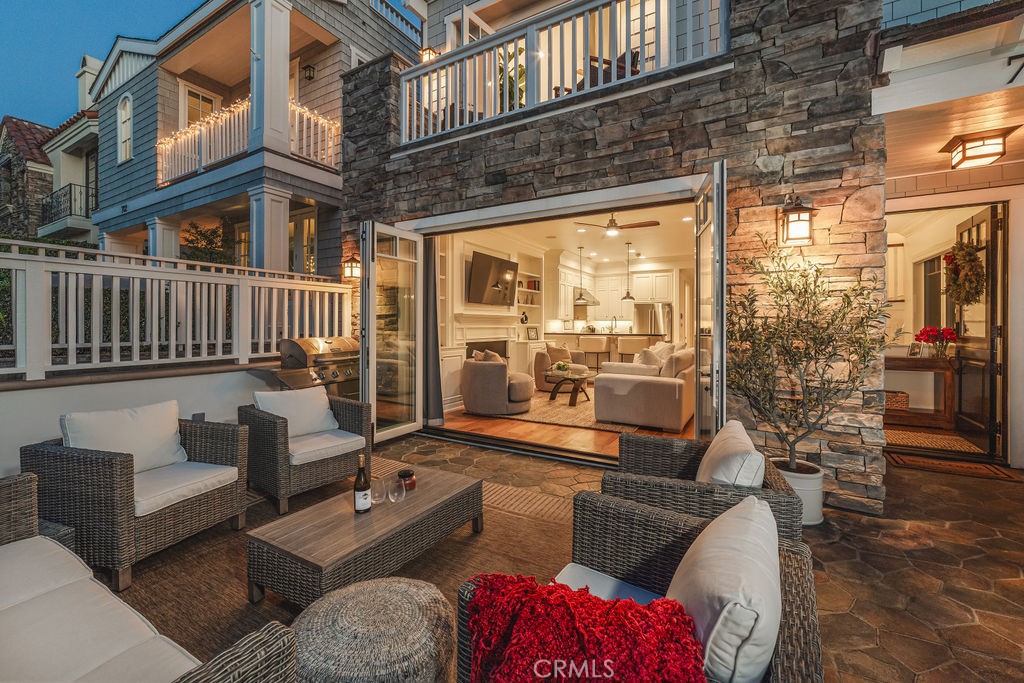 Corona del Mar South of PCH (CDMS) - Residential Lease