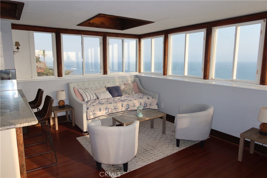 1481 W Paseo Del Mar