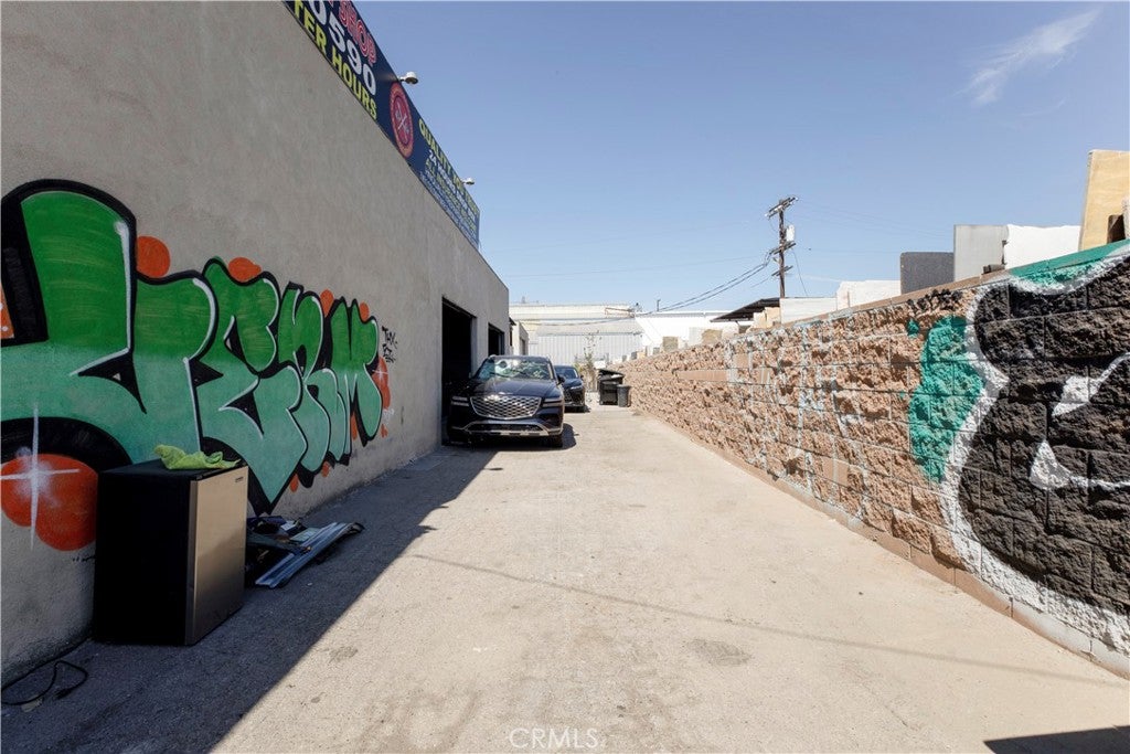 7451 Coldwater Canyon