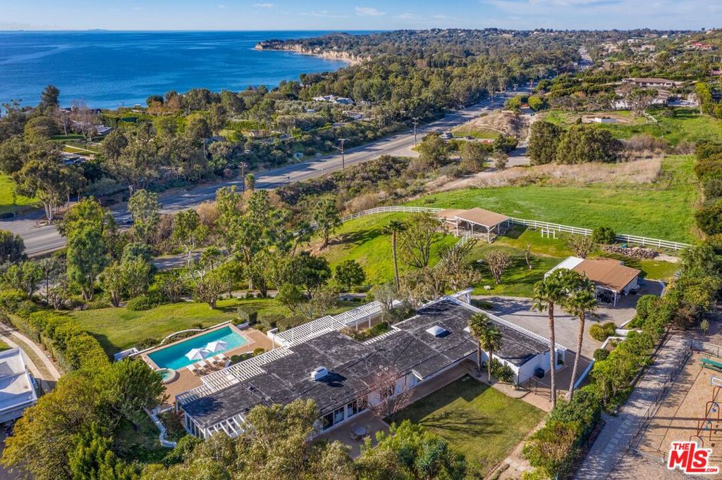 27727 Pacific Coast Highway