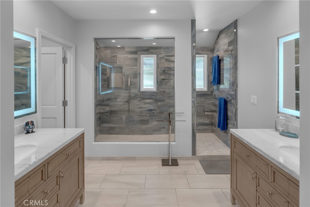 Virginia Country Club (VCC) - Residential