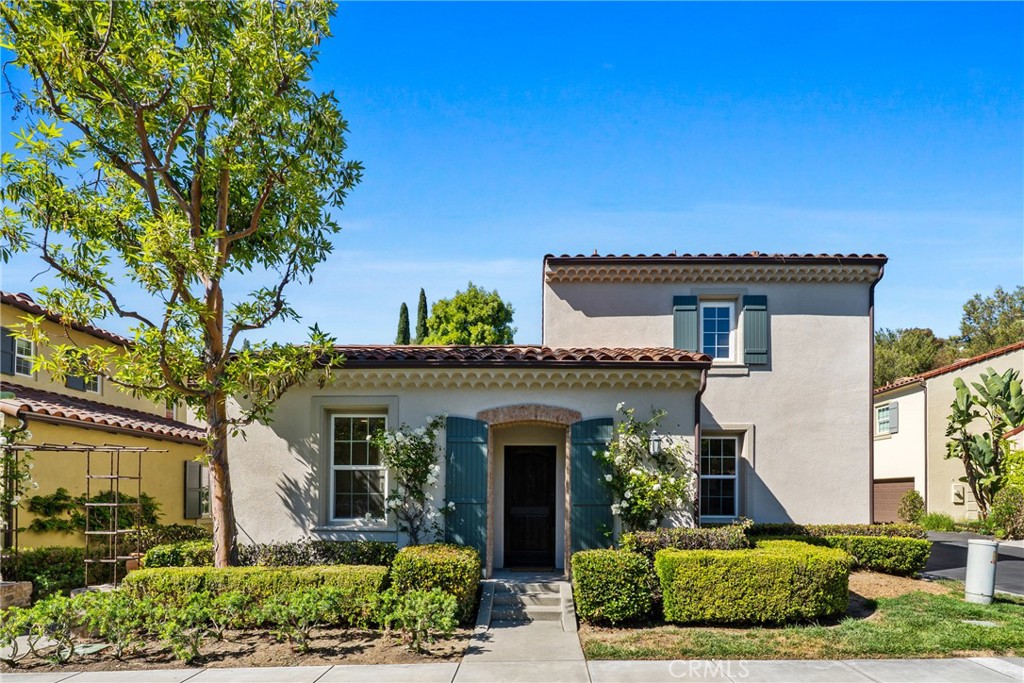 Light and bright detached home situated in a picturesque quiet location within the gated Turtle Ridge community. The corner lot provides exceptional curb appeal as well as an abundance of natural light. This 2 Bedroom 2.5 Bathroom home includes upgraded hardwood floors in both bedrooms and tile flooring on the first floor. The downstairs consists of a living area with direct access to the patio, it opens up to the dining area and kitchen. The direct access attached garage adds ample storage and parking. The dual master bedrooms both feature walk in closets and private en suite baths. Community amenities include a resort like pool area with cabanas, spa, children's wading pool, clubhouse, access to hiking trails, as well as a gated entrance. Enjoy top rated Irvine schools, close proximity to the beach, premier shopping and restaurants all from this premier location.