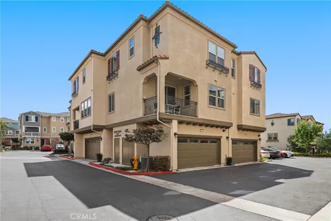 MLS: OC26079368