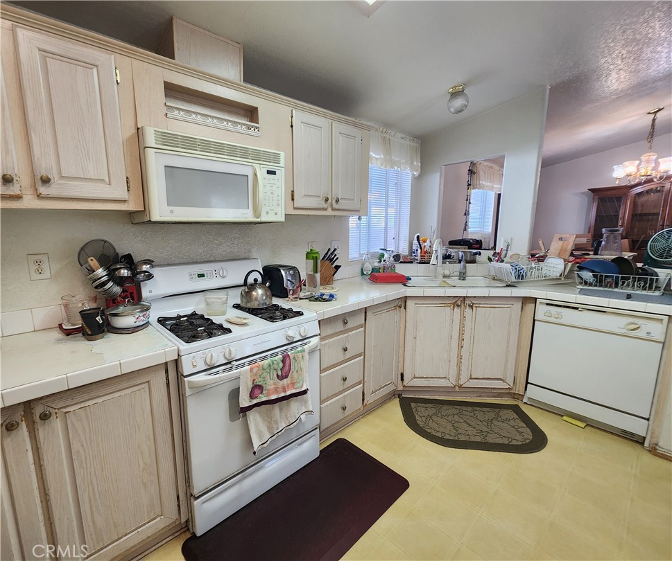 24200 Walnut Street 73