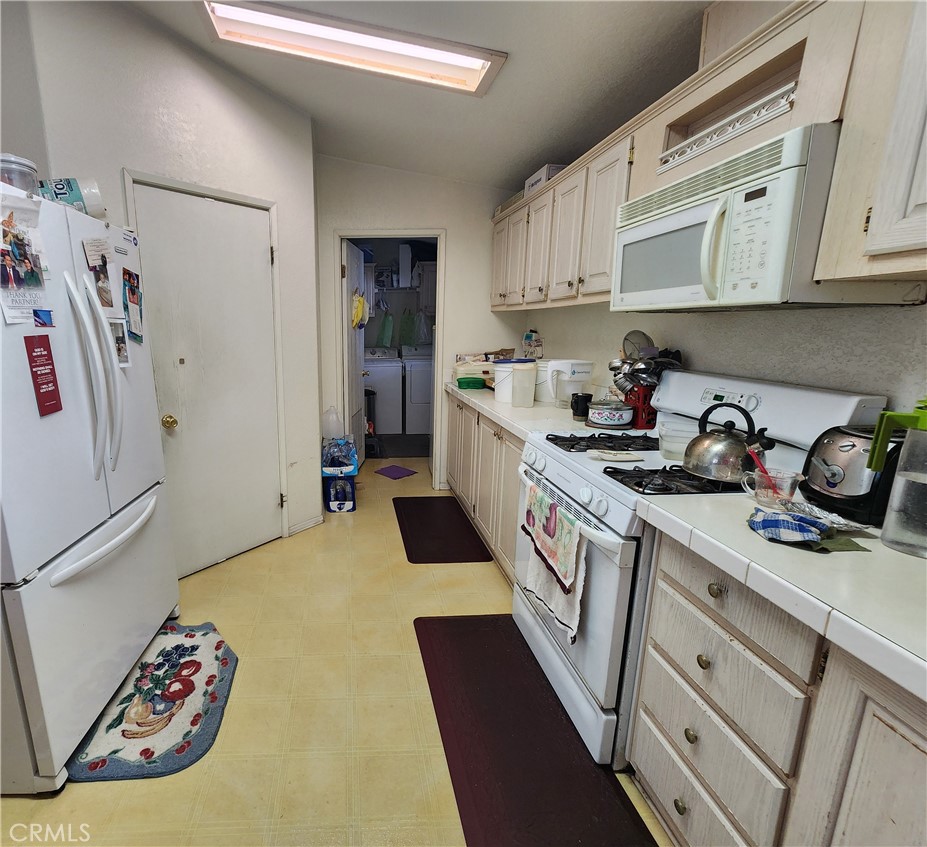 24200 Walnut Street 73