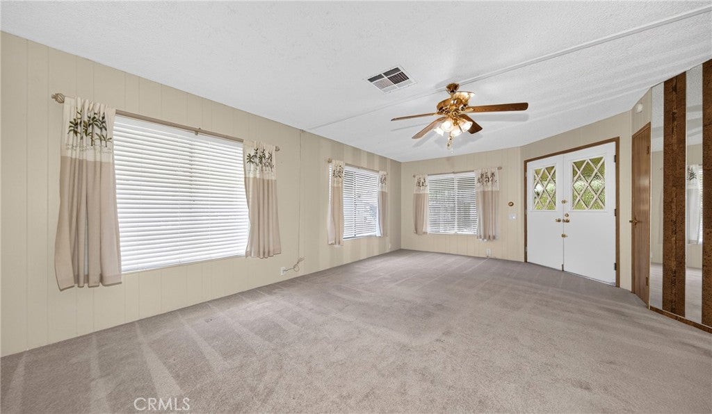 1525 W Oakland Avenue 106
