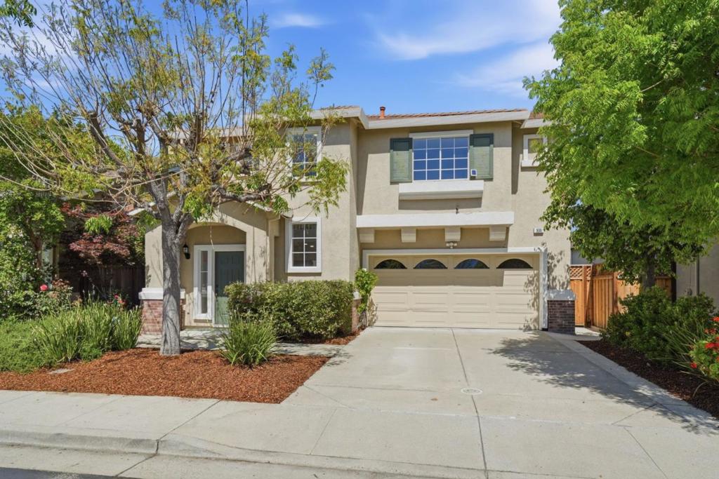 906 Windsor Hills Circle