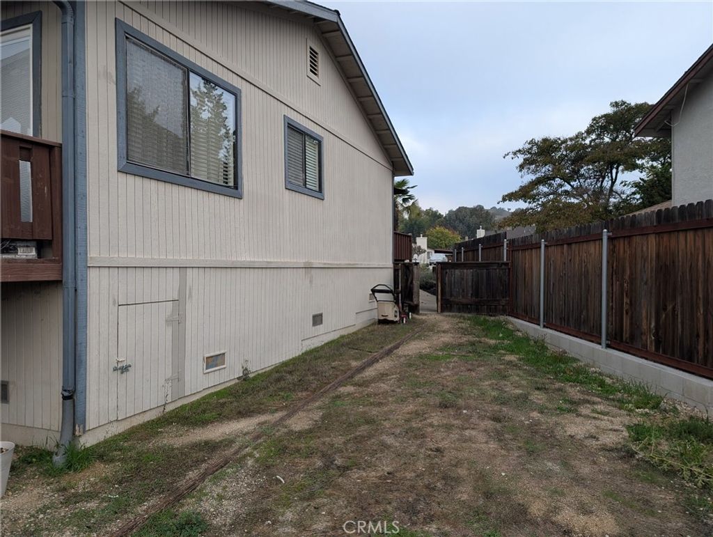 Photo of 1944 Brook Lane, Paso Robles, CA 93446 (MLS # SR25266415)