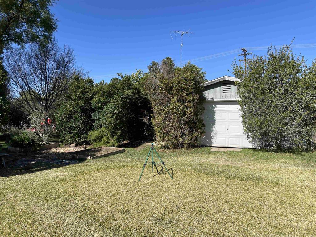 13451 Lakeshore Drive